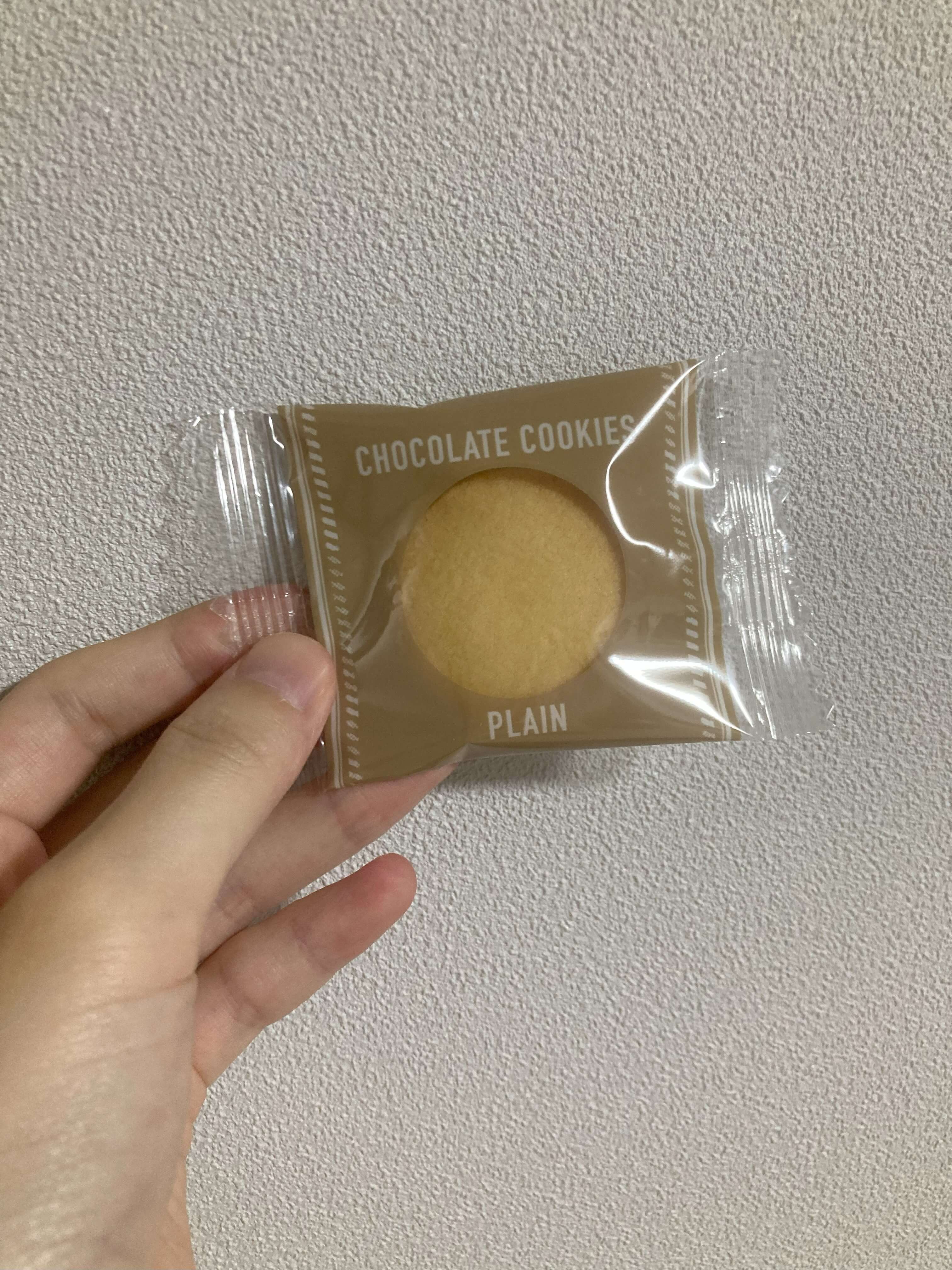 ロイズ-チョコレートクッキーの箱を開けたときの写真